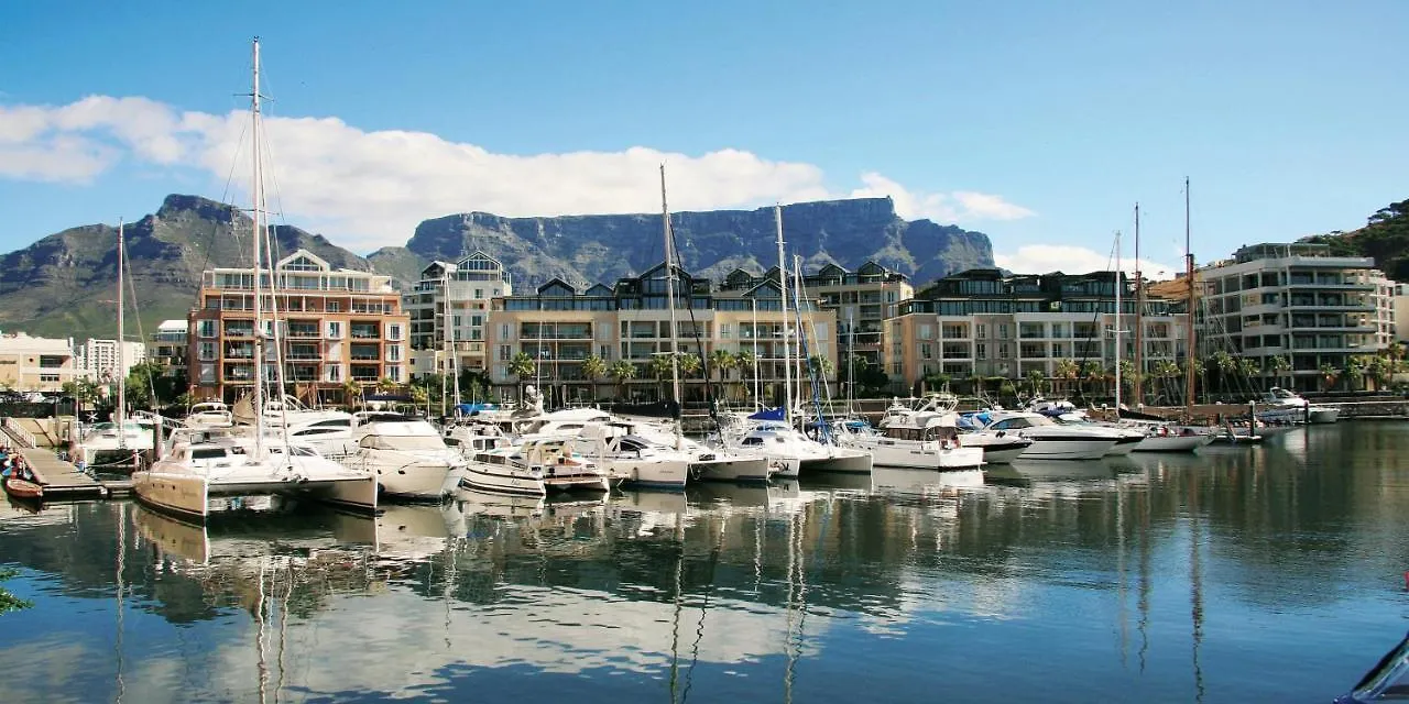 One Bedroom Apartment - Fully Equipped Waterfront Based Cape Town